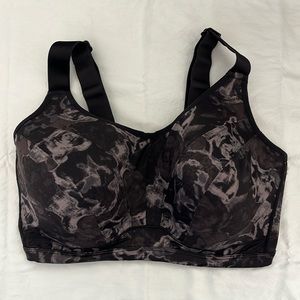 LIVI Max Support Wicking Convertible Underwire Sports Bra Size 38H